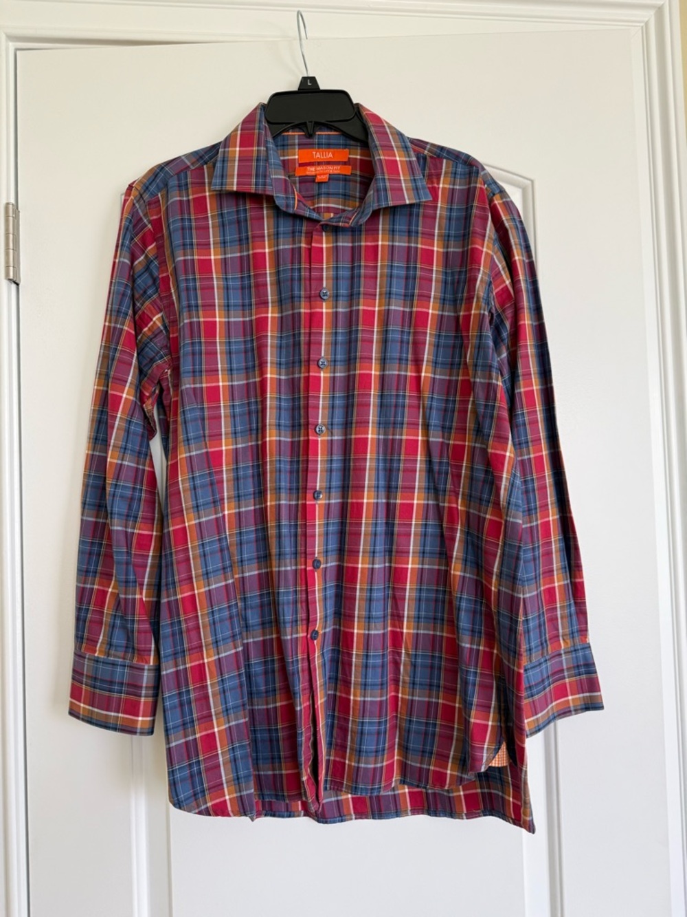 TALLIA Red & Blue Plaid Casual Button-Down Shirt
